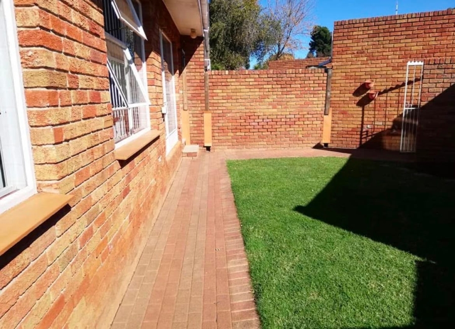 To Let 2 Bedroom Property for Rent in Navalsig Free State
